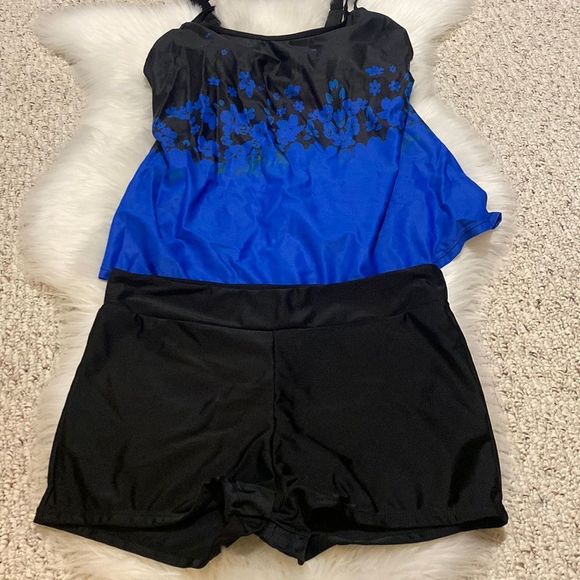 NWT Two Pieces Bathing Suit - Picture 1 of 7